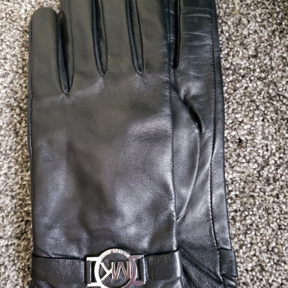 Michael Kors leather gloves